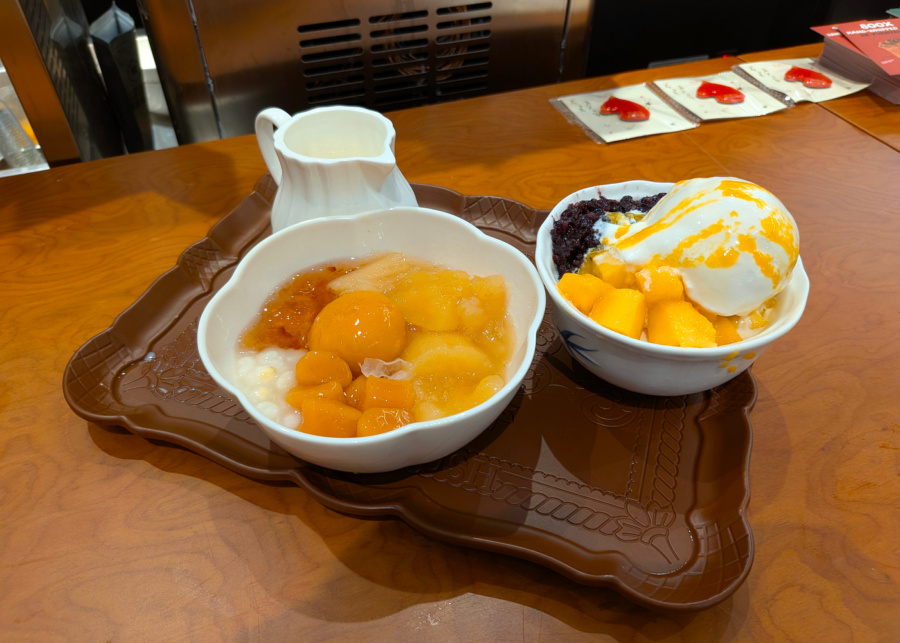 Yimanfen Desserts' Manfen chewy shushu bowl and mango snowy bowl with gelato | New cafes in Singapore 2026