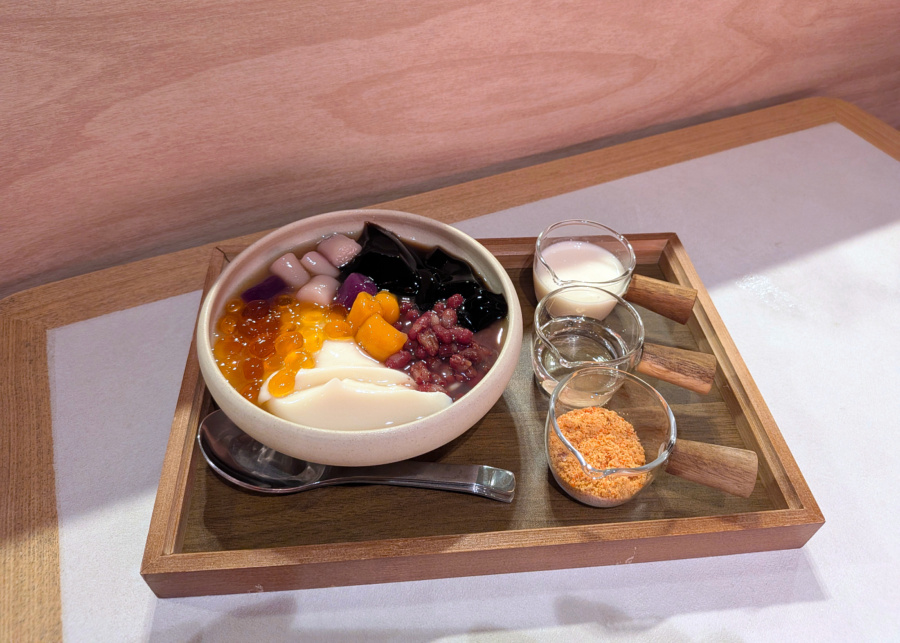 886 Taiwan Ye Shi's signature soy pudding