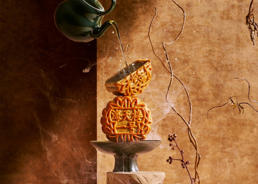 Hai Tien Lo at Pan Pacific Singapore 2026 mooncake collection - Hai Tien Lo No. 1 Tea signature baked mooncake