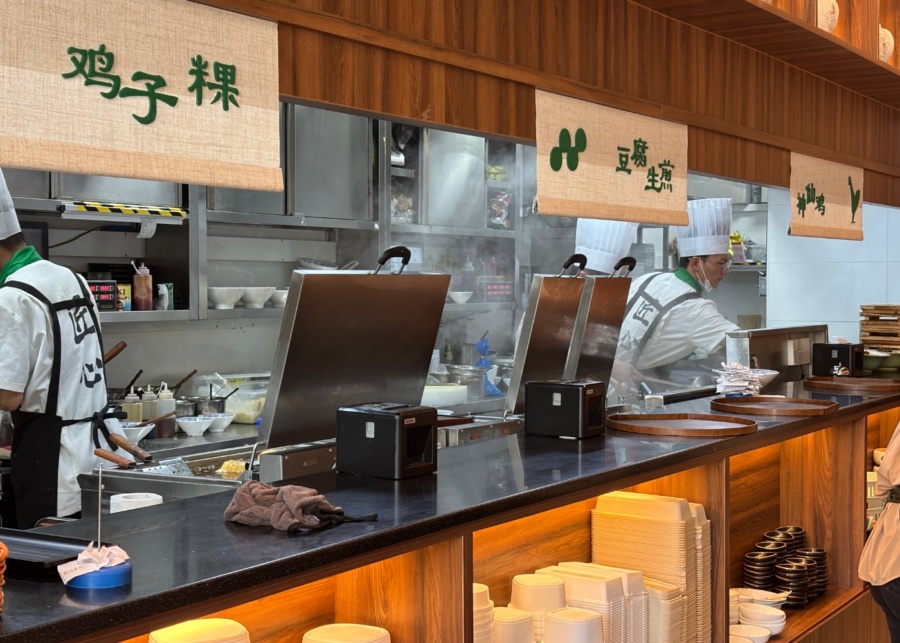 Nai Nai Flavor review - Open kitchen concept