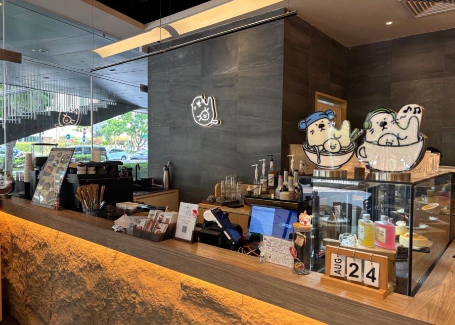 Otter and Pebbles Singapore review - Counter