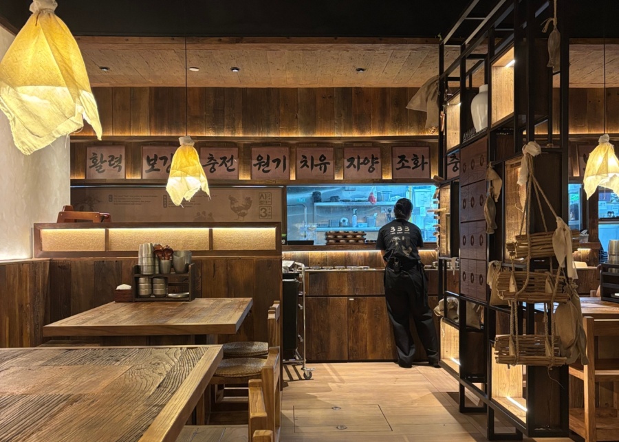 Sam Sam Sam Singapore review - Restaurant interiors