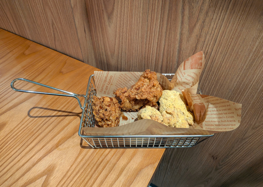 Yangnyeom and Bburinkle cheese boneless fried chicken | Kimpson's Table at Amoy Street, Singapore