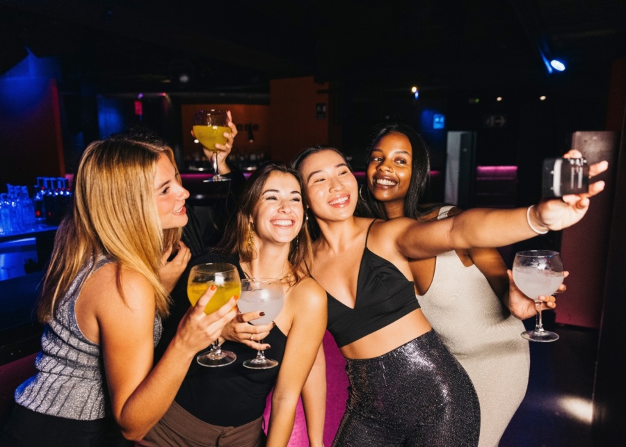 Girls’ Night Out (Chocolate Therapy) at The Champagnery: Our final chocolate-themed soiree of 2026 with free-flow drinks, Venchi chocolates and more