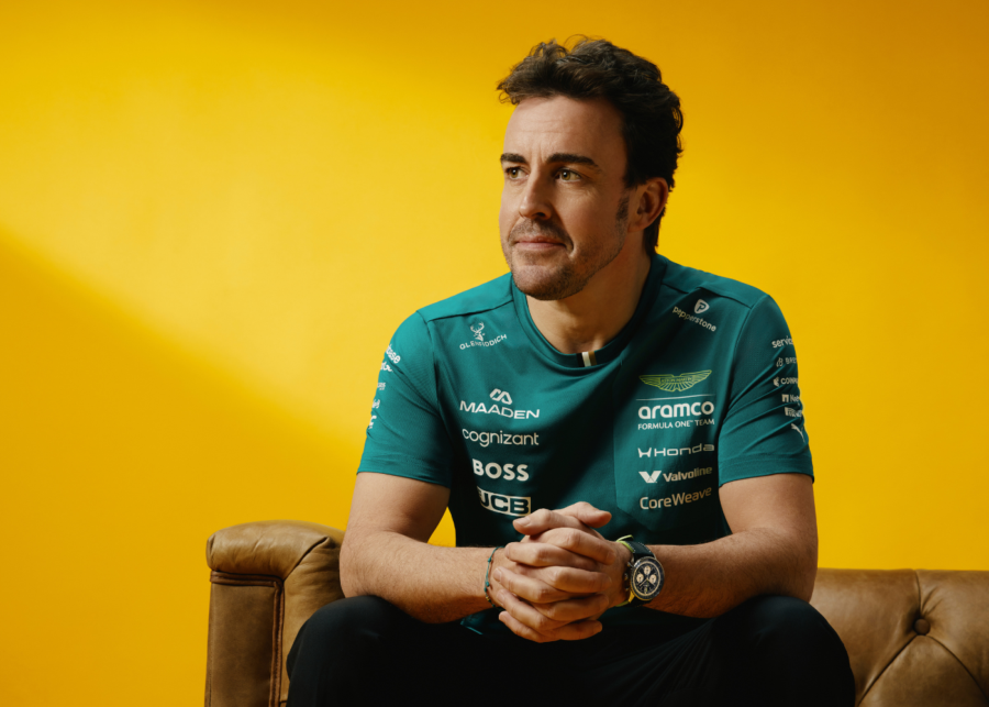 fernando alonso breitling aston martin pop up - f1 drivers in singapore meet and greet