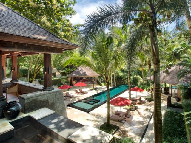 8 bedroom villa canggu
