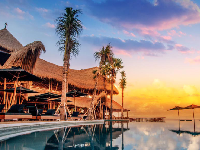 Finns Beach Club