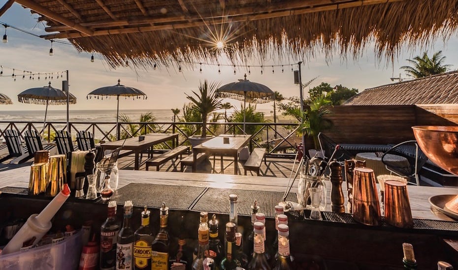 30 Best Sunset Bars In Bali With Ocean Views Galore Honeycombers Bali