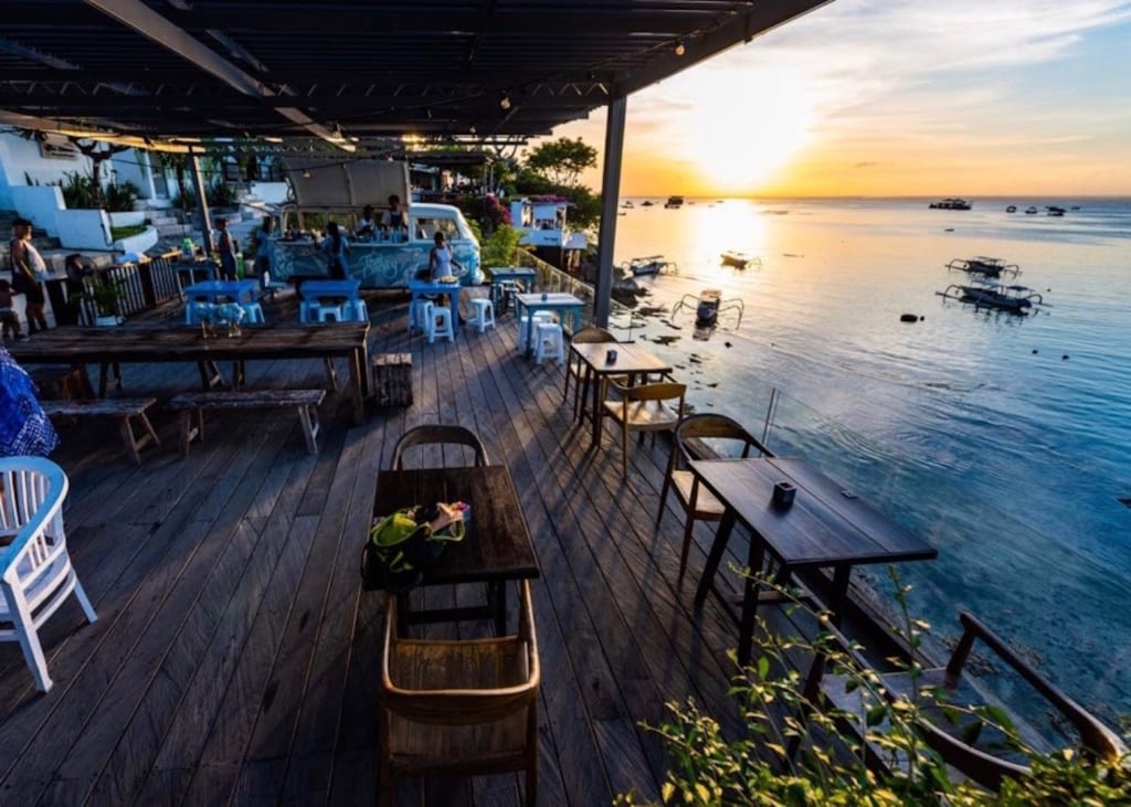 Blue Corner Bar & Restaurant