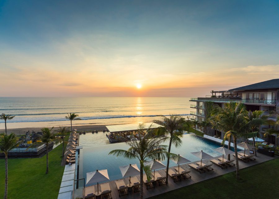 Infinity pool with ocean view by the beach at Alila Seminyak, Bali