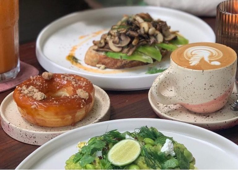 Restoran & cafe di Uluwatu Bali yang paling enak Bali