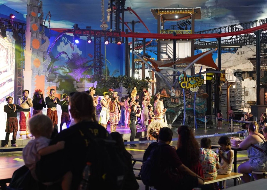 The daily show at Trans Studio Theme Park Bali - an indoor attraction for families and kids of all ages