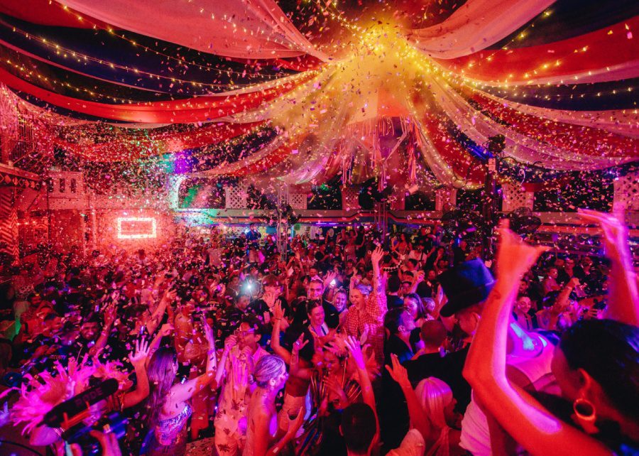 Night clubs and bars in Seminyak Bali