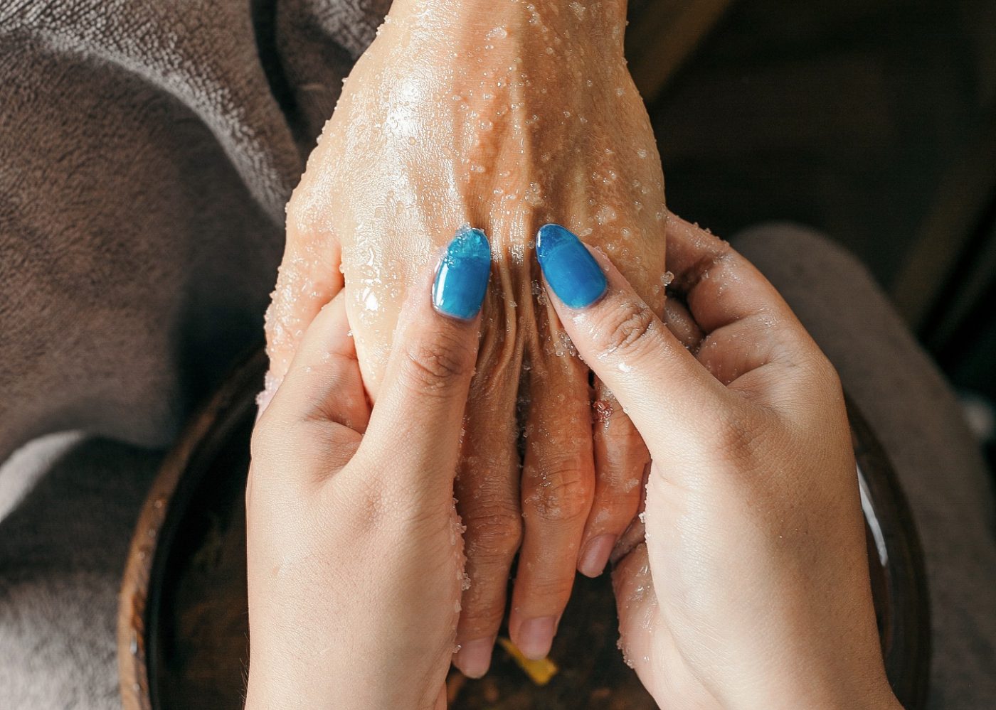 25 BEST NAIL SALONS IN BALI Manicures more Honeycombers
