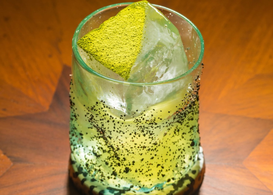 Down To Earth Signature Cocktail at Telu Bar, Four Seasons Bali Resort at Jimbaran Bay 