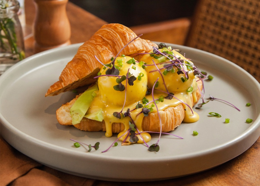 Benih Cafe: Why this hidden gem is my top pick for brunch & dinner in Kuta, Bali