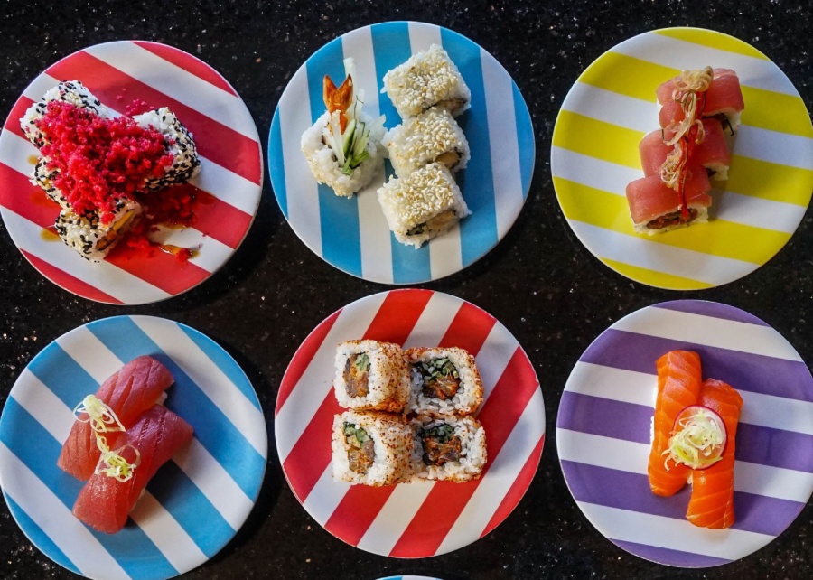 The colourful sushi and sashimi plates at Sushimi Japanese restaurants in Canggu, Seminyak & Uluwatu, Bali
