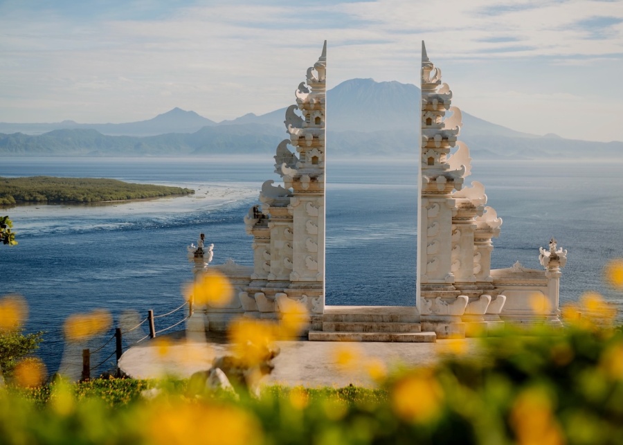 Lunch views of Mount Agung, as part of the Bluuu boat tour to Nusa Penida - a luxury day cruise experience
