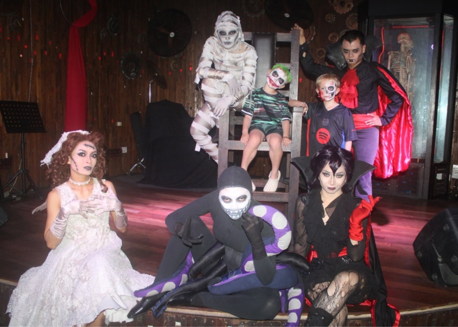 Spooky family show at Frankenstein's Laboratory in Seminyak - best things to do in Bali with kids