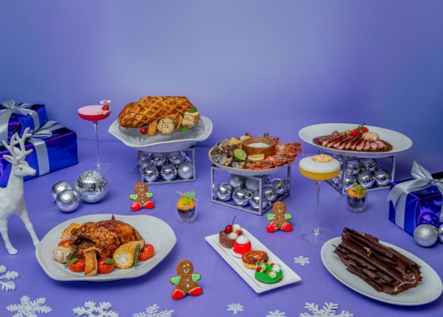 Christmas day brunch buffet at Renaissance Bali Uluwatu Resort & Spa