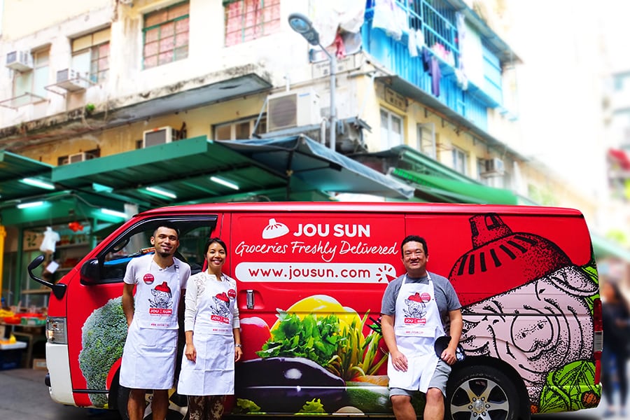 Jou-sun-team at market