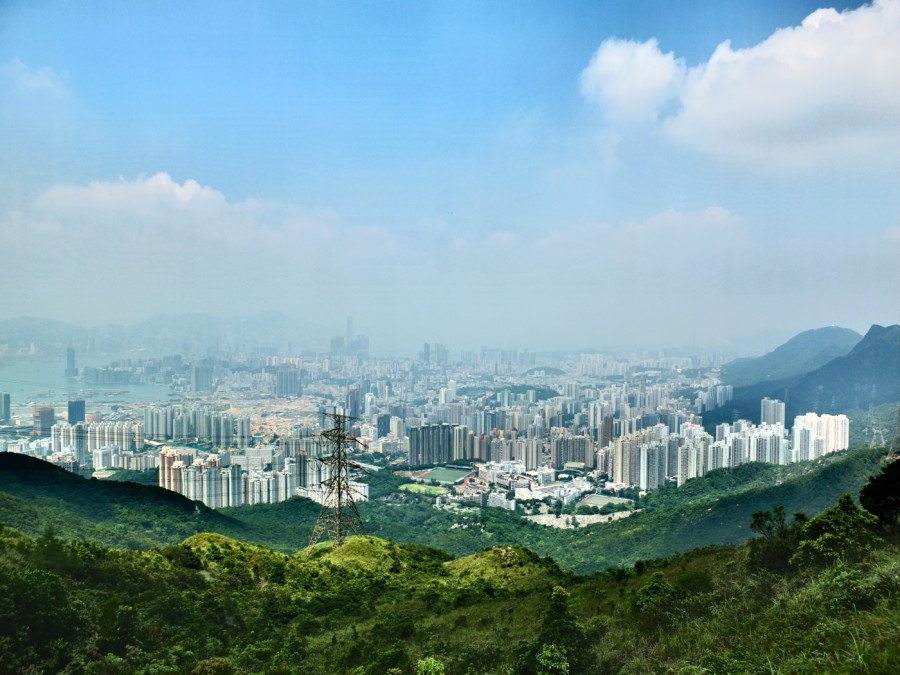 hiking hong kong Tates cairn trail
