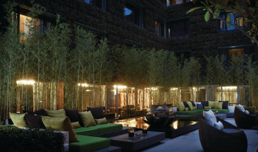 vibes at the mira rooftop bars in Hong Kong