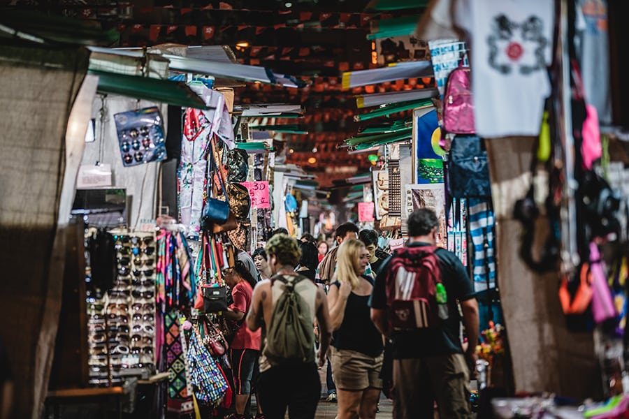 What to do in Hong Kong at night nightlife events Temple Street Night Market