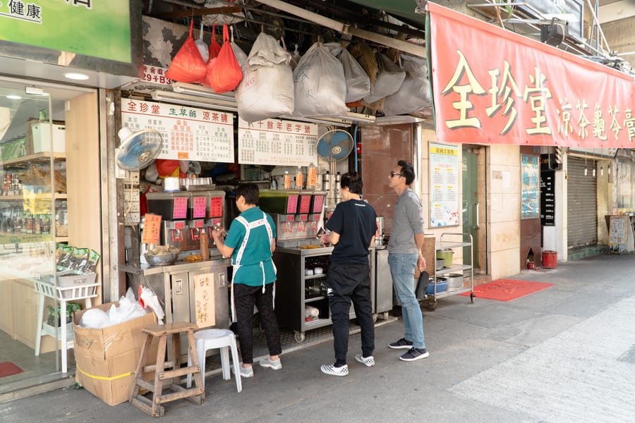 Chinese herbal teas 9 popular liang cha on the streets