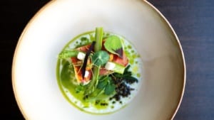 Fine dining restaurants in Hong Kong that make us want to dress up fancy just to impress the food!