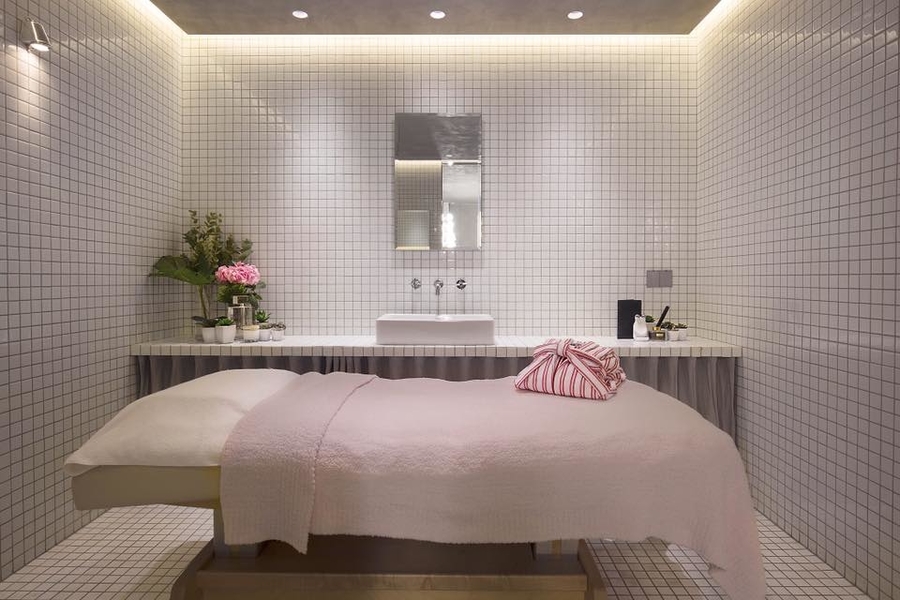 best spas in Hong Kong Joyce Beauty Facial suites