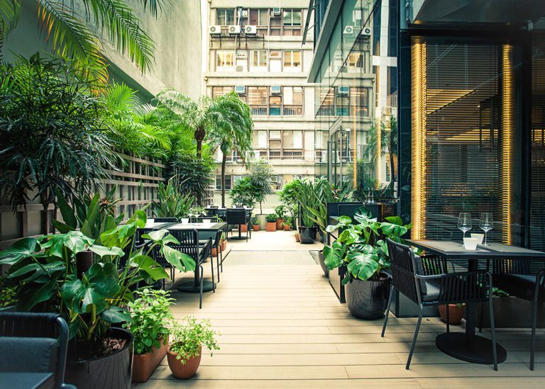 A guide to our fave outdoor restaurants in Hong Kong