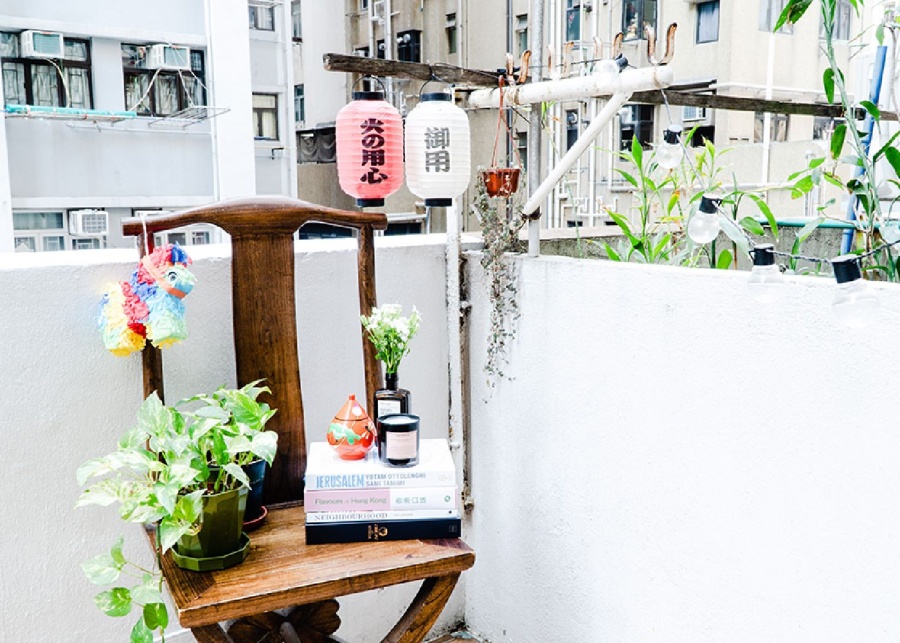 d plants and nics nacs to your home