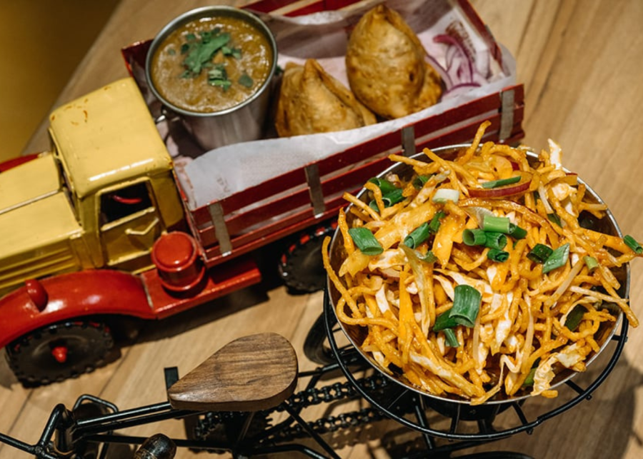 Kailash Parbat sichuan noodles samosas
