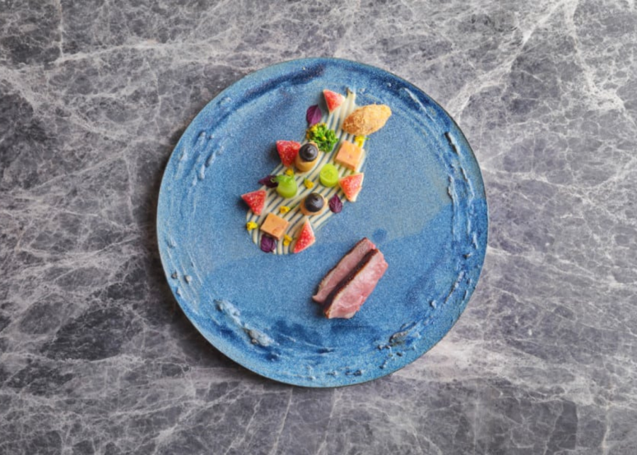 luxury restaurants on Hong Kong Island Vea plate