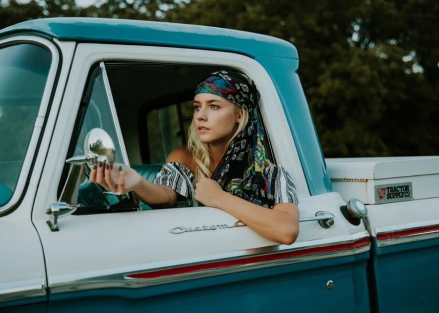 Types of vegans on on social media: The hippie