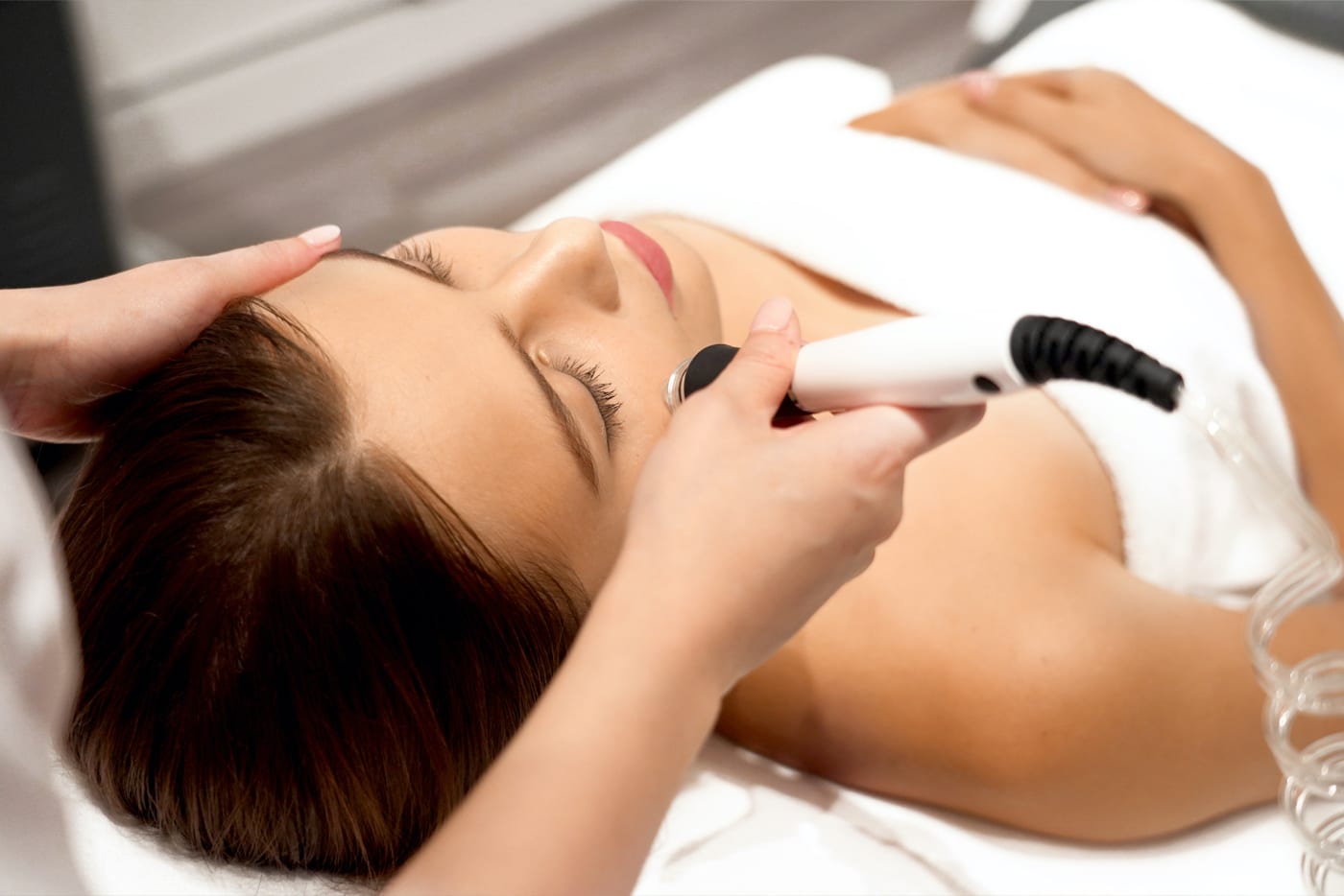 hydra lift facial near me