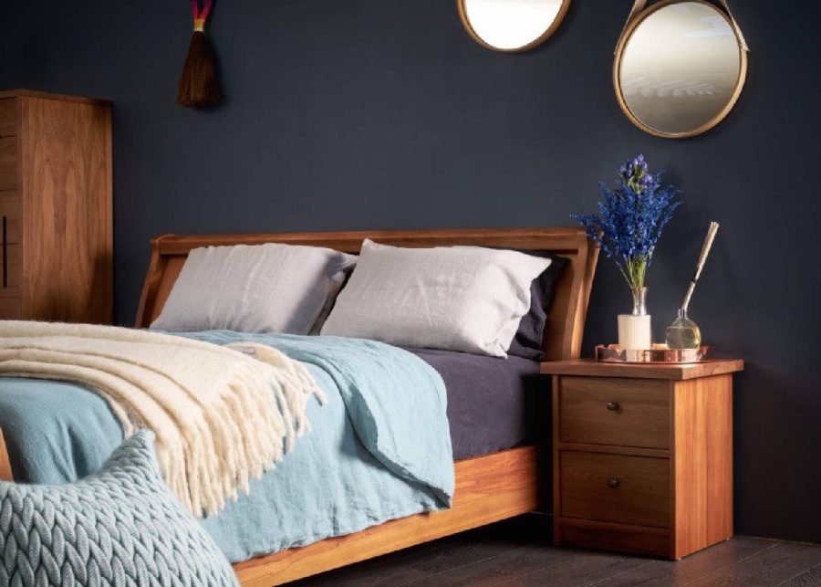 joakim cimmerbeck eico paints interior of bedroom