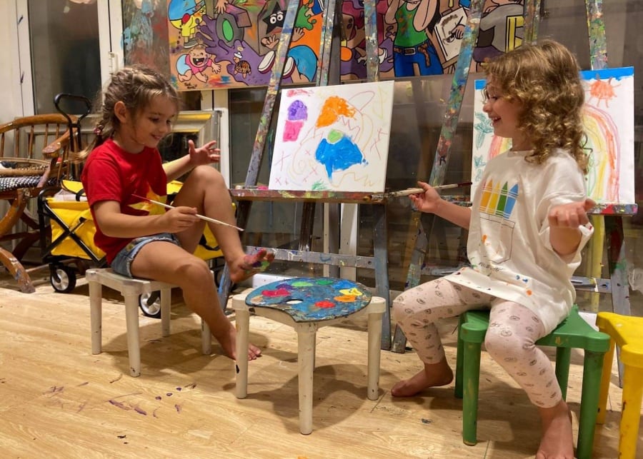 kids painting together