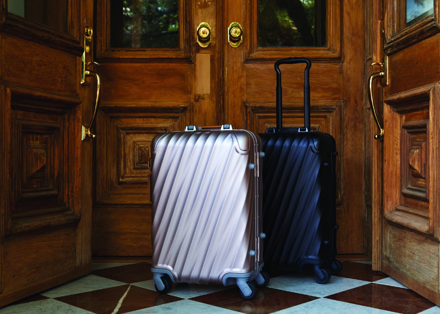 Buy luggage in Hong Kong that will take you places