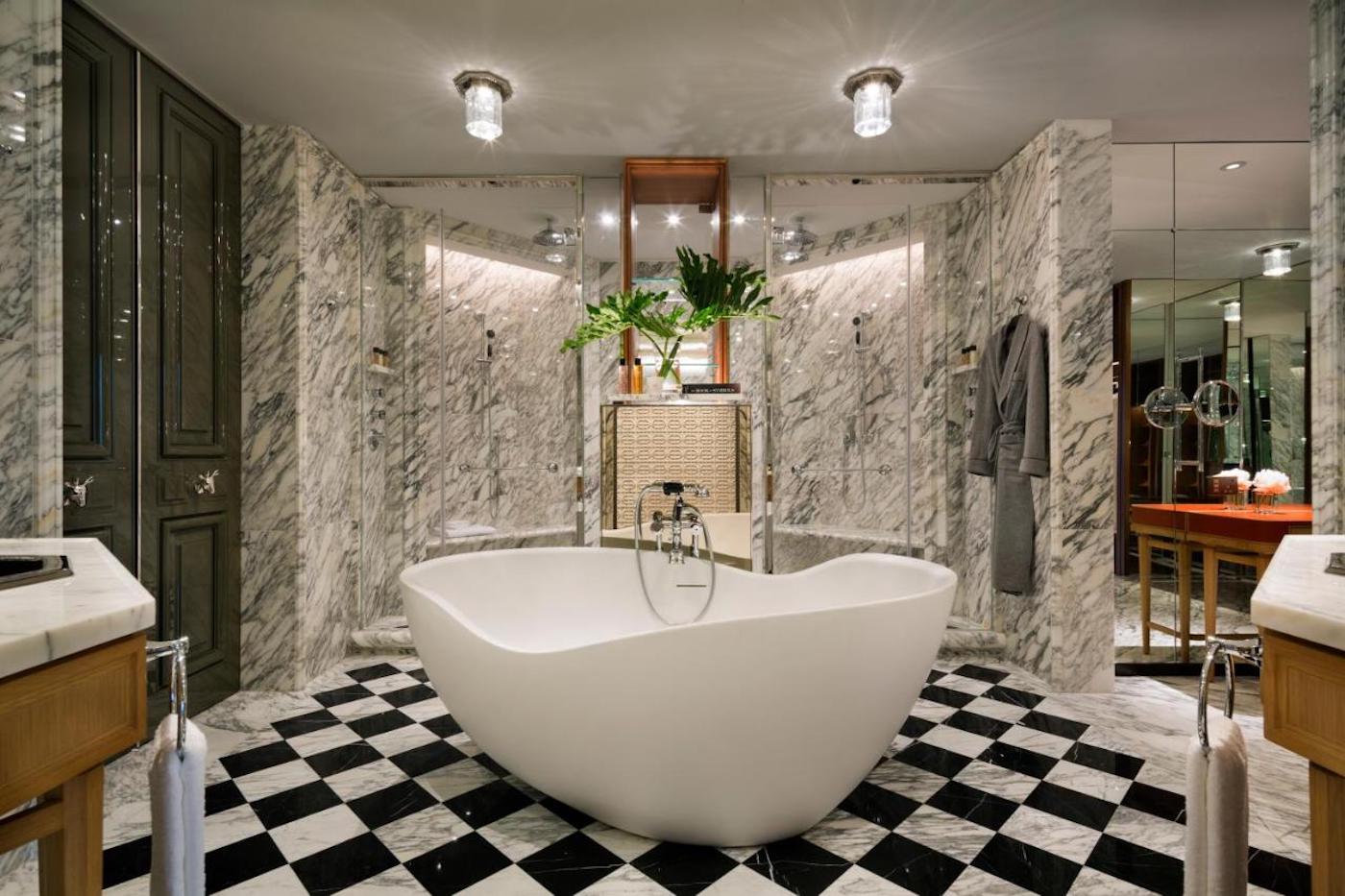 8 most luxurious hotel bathrooms in Hong Kong
