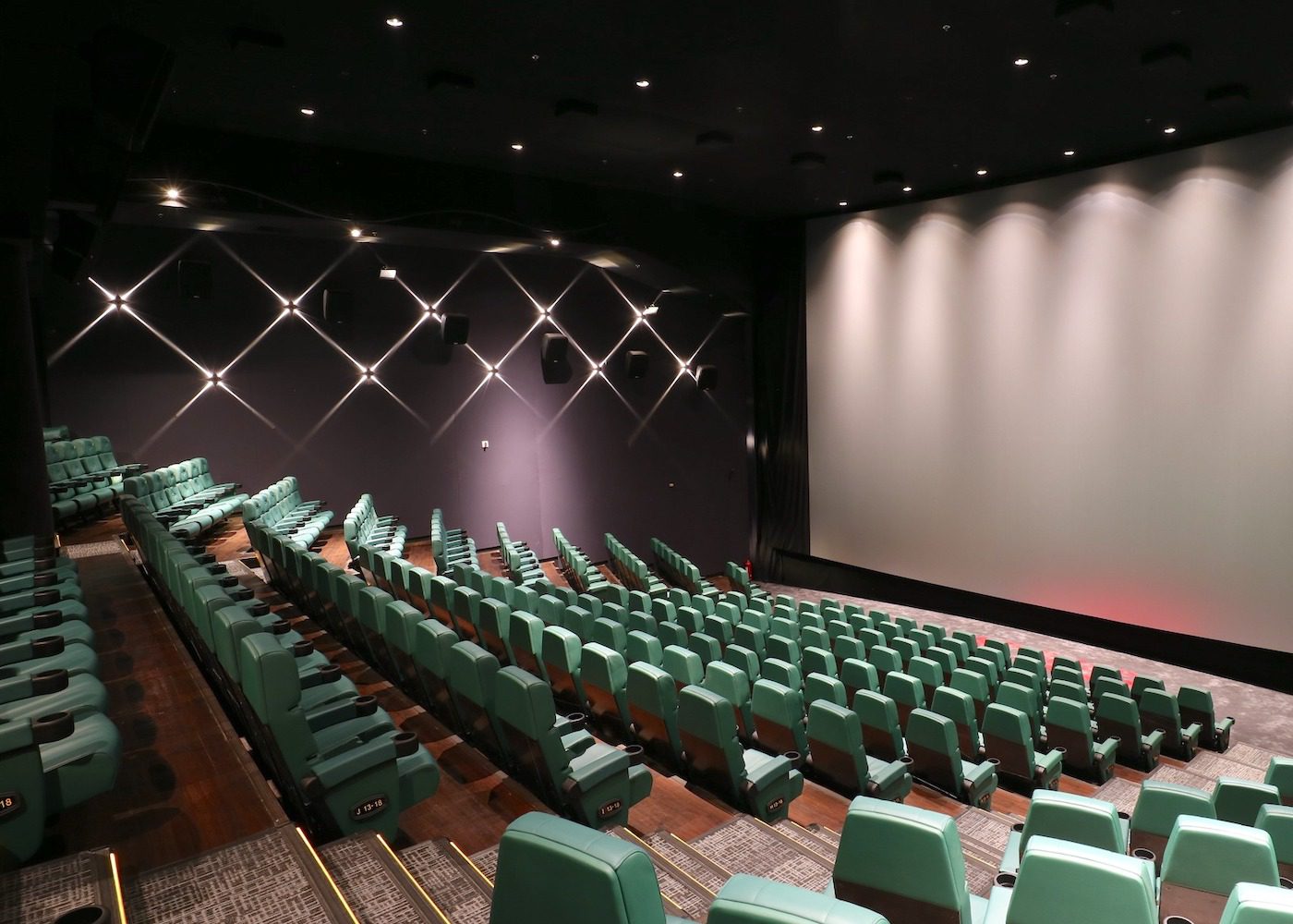 best cinemas in hong kong premiere elements