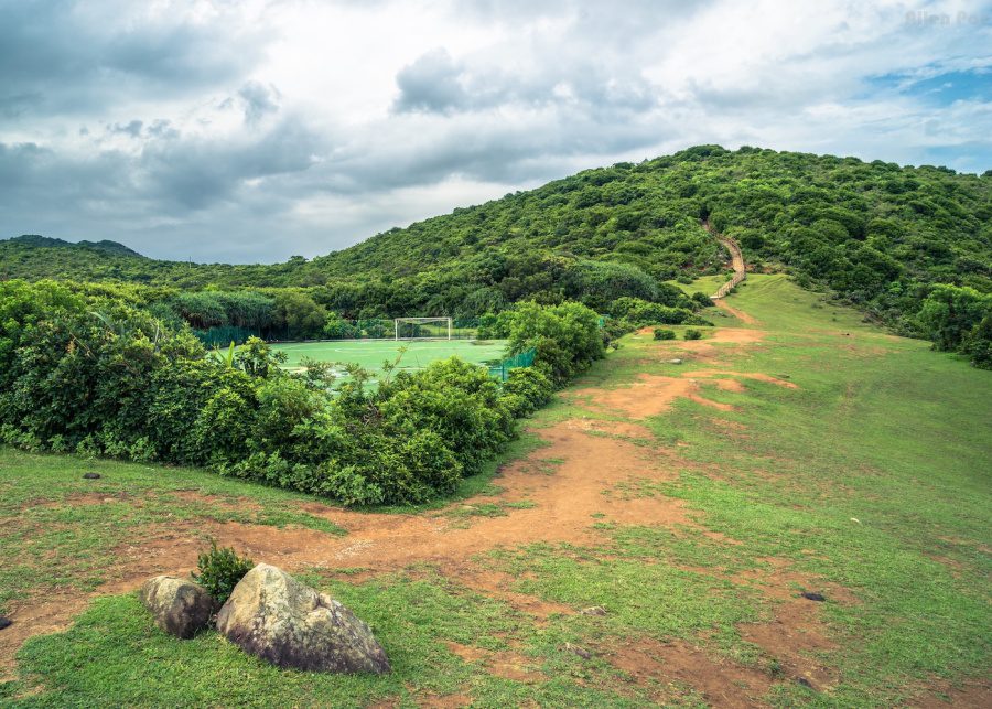 Breezy and fun places to fly kites in Hong Kong