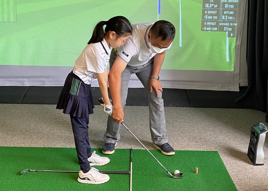 bay247 golf simulator coach player