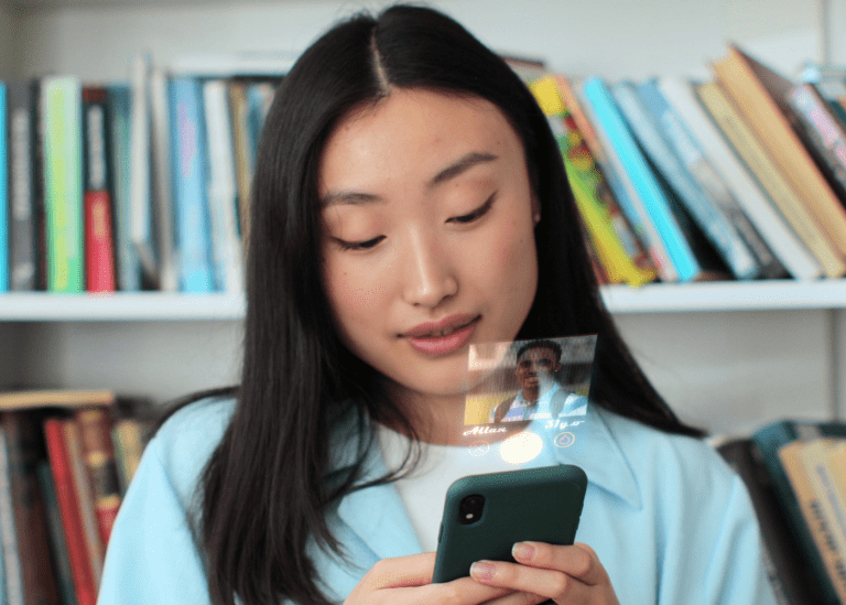 Dating apps in Hong Kong Swipe, swipe and swipe!