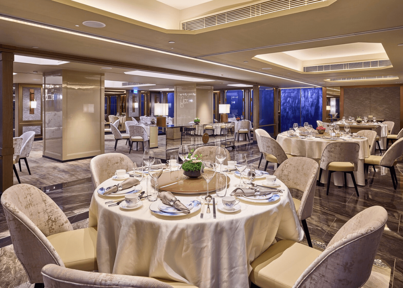 group dining in Hong Kong Jiangsu Club