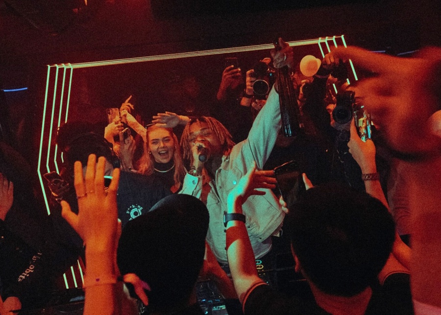 hong kong clubs shuffle swae lee