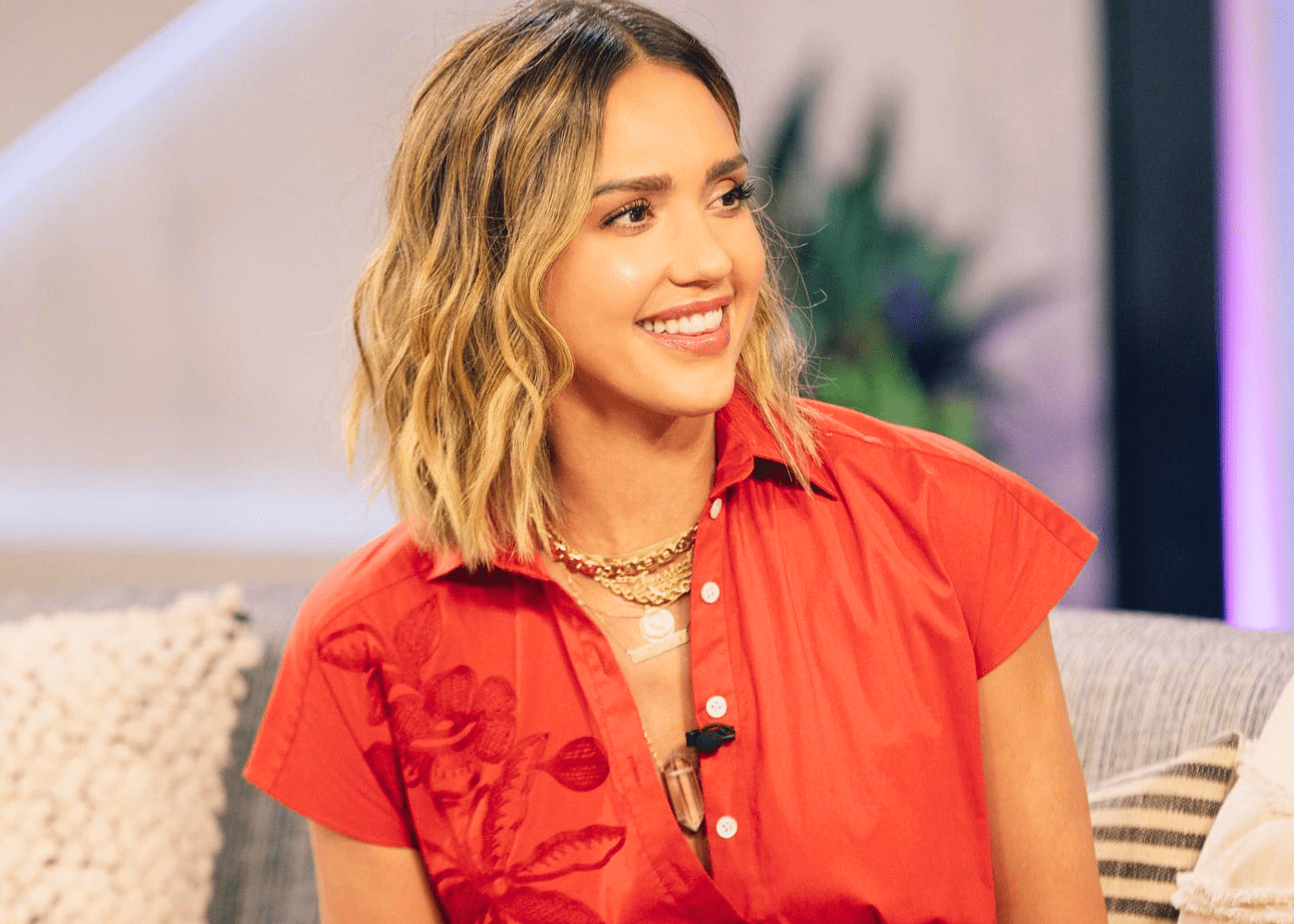 colours for skin tones Jessica Alba