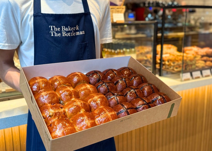 hot cross buns hong kong the baker and the bottleman