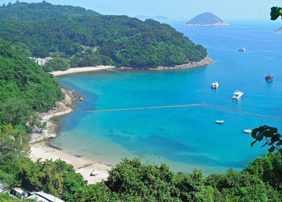 keep cool in hong kong beach